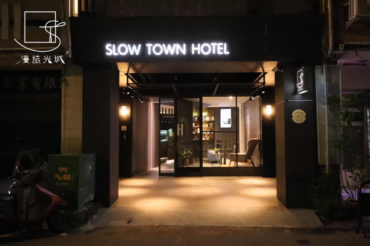 Slow Town Hotel-Glowing Тайчжун Экстерьер фото
