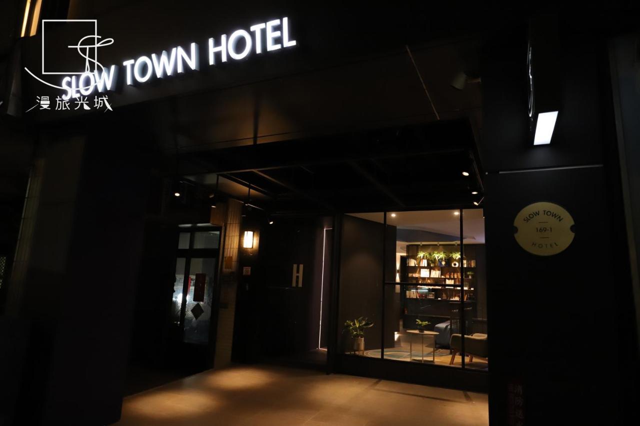 Slow Town Hotel-Glowing Тайчжун Экстерьер фото